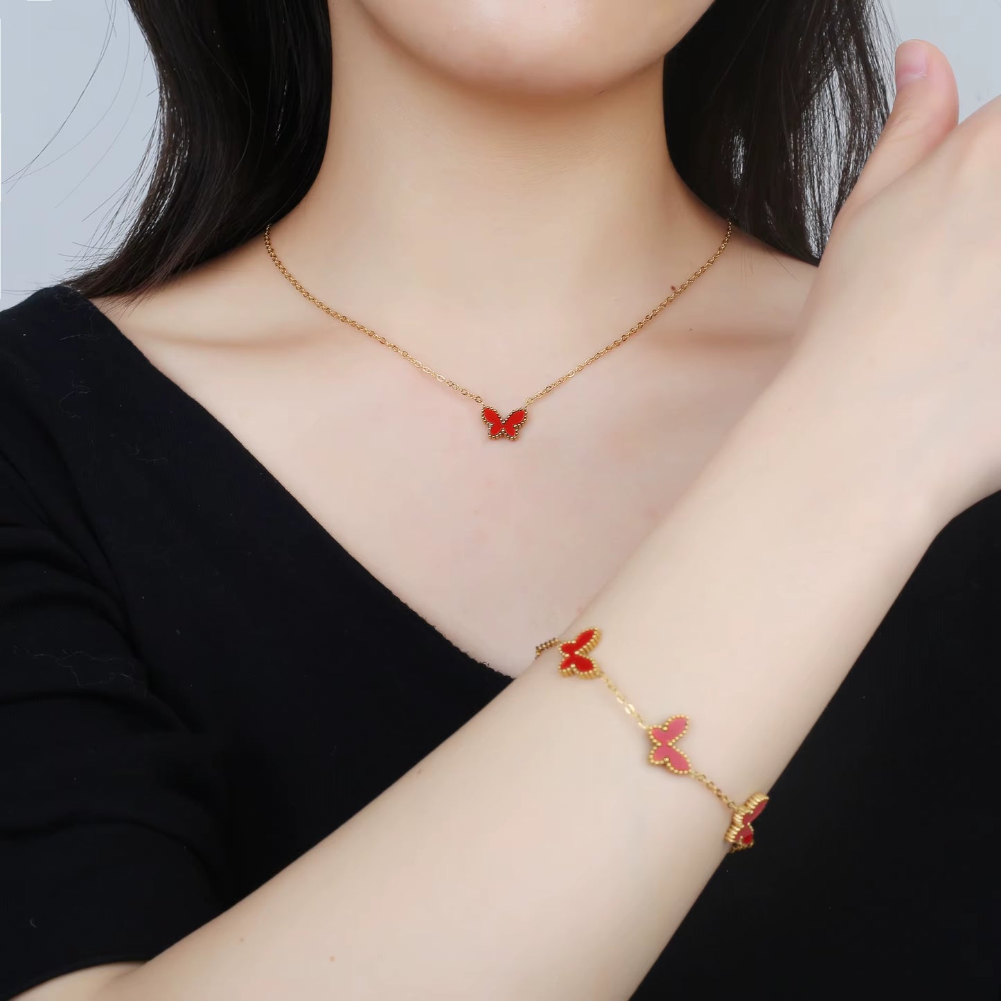 Hot Sale Luxury Stainless Steel Insect Butterfly Bracelet Simple for Woman Casual Holiday Party Jewelry Accessories Clover